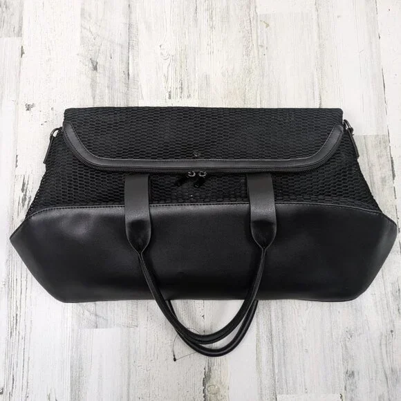 Fabletics Mesh The Grip Tote gym bag - Picture 12 of 12